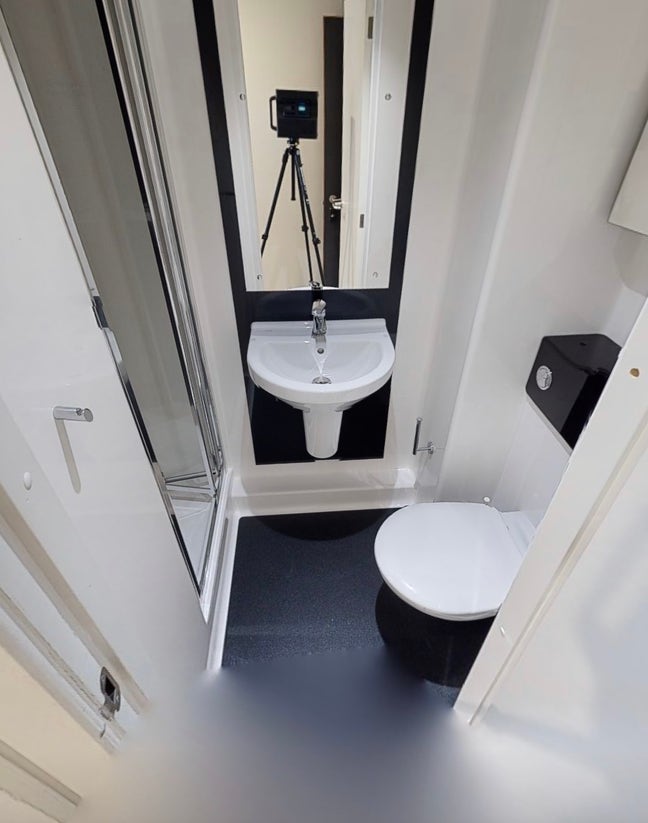 St Lukes View - ensuite room Main Photo