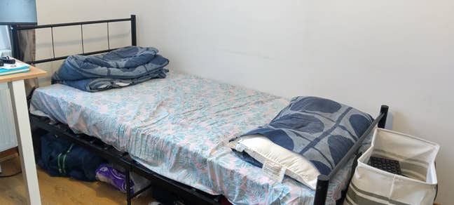 A Spacious 1 Double room for rent in E63EP Main Photo