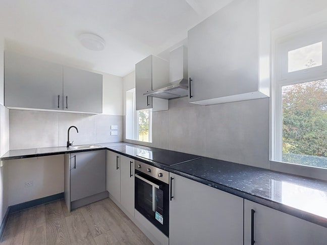 Quality Furnished Ensuite Rooms Main Photo