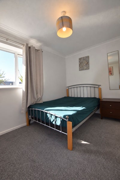 Double Room in House Share Main Photo