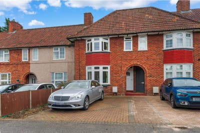 Whole 3 bed terraced house in Morden, Surrey, SM4 Main Photo