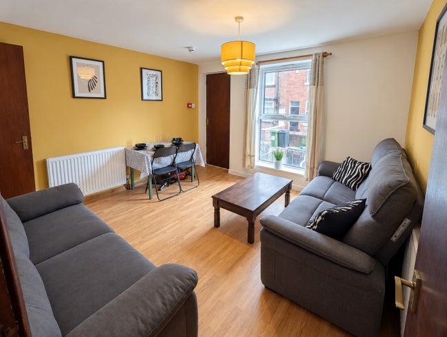 Furnished Rooms - LS6 | &pound;575pcm - Available Now Main Photo