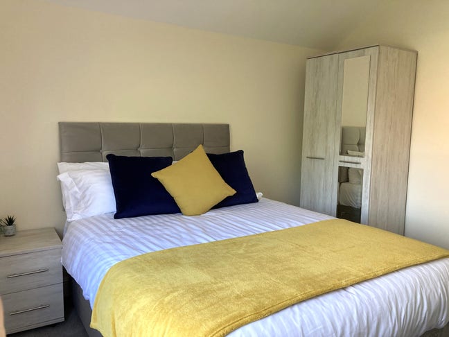 Comfy, furnished, 1st floor double bedroom Main Photo