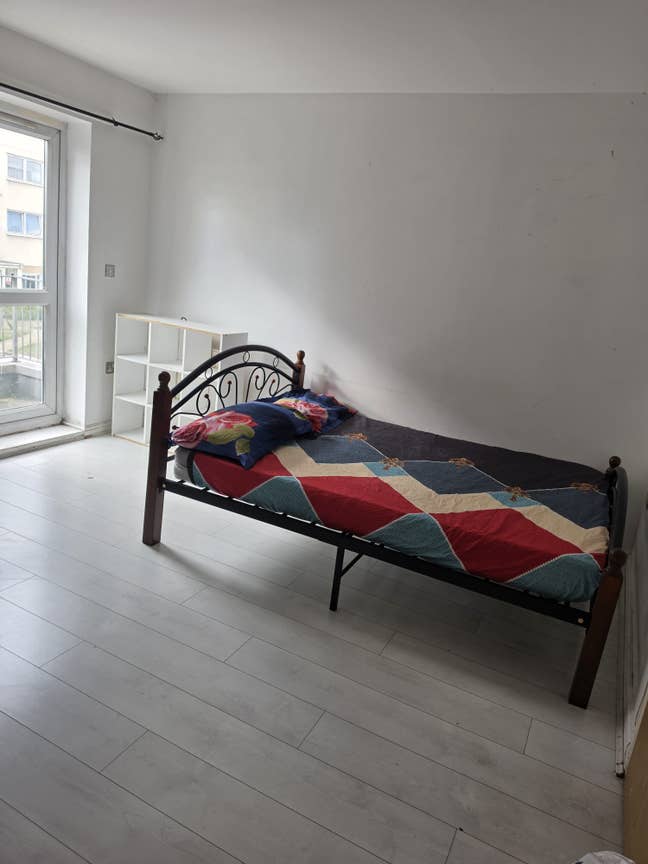 Double Room with Private Balcony – Stratford Main Photo