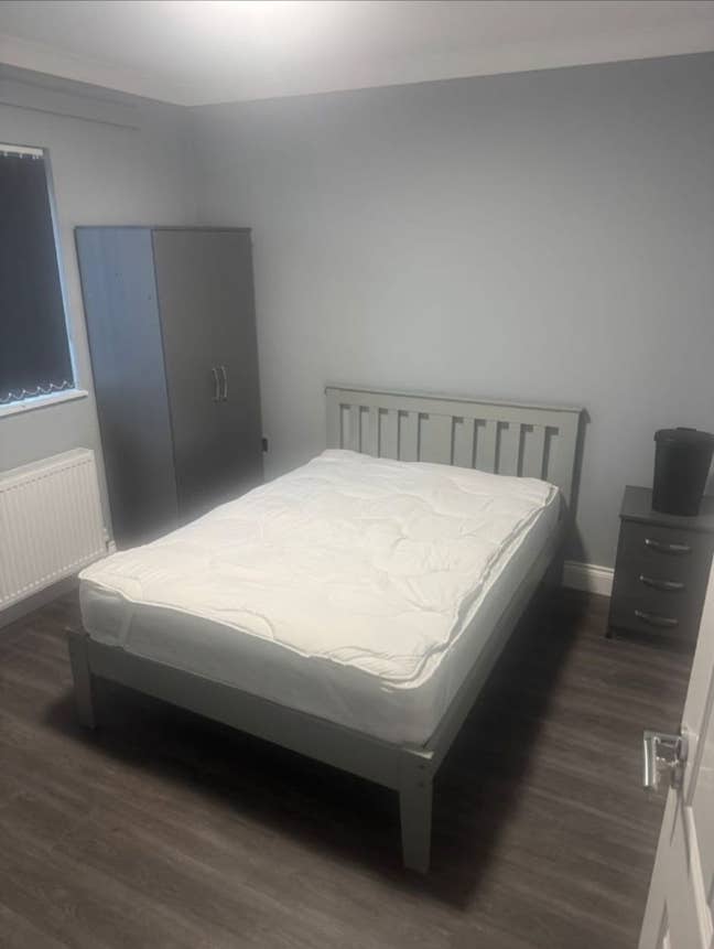 🏡✨ Spacious Double Room Available – BS4 ✨🏡 Main Photo