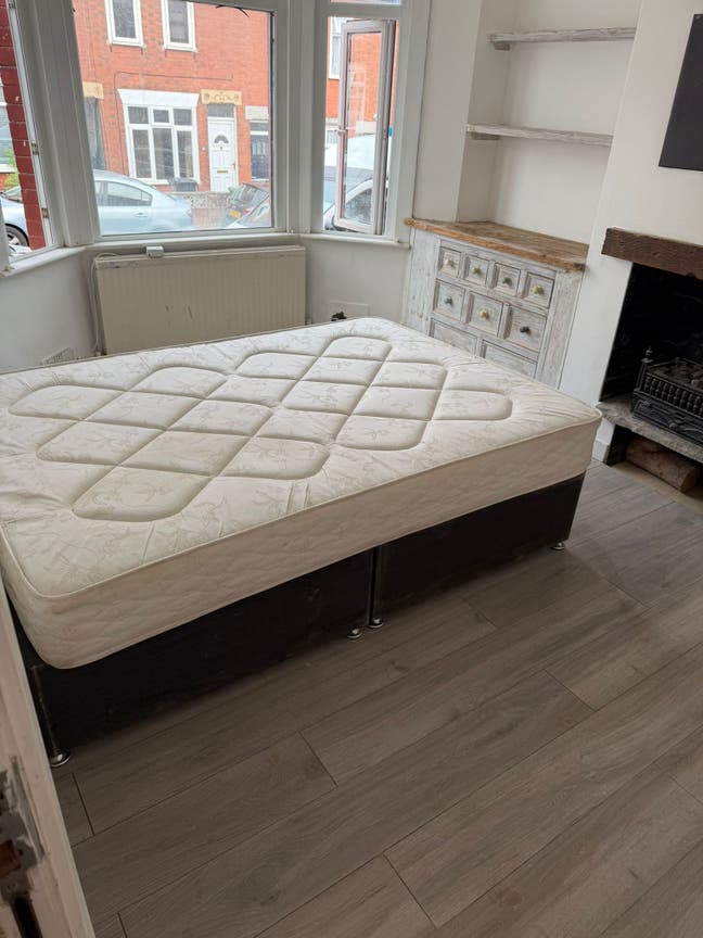 🛌 1 Spacious Double Rooms   Main Photo