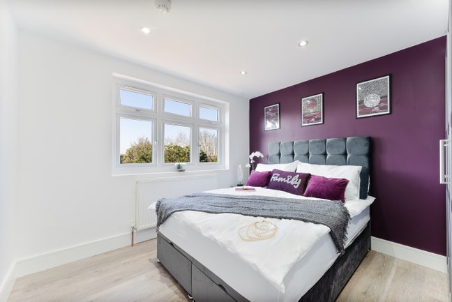 Beautifully presented Double Room  - SURBTION  Main Photo
