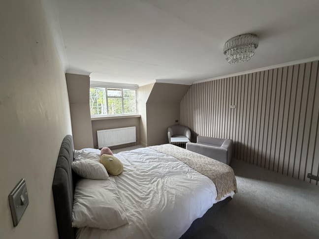 Large Shared House in Langley close to transport Main Photo