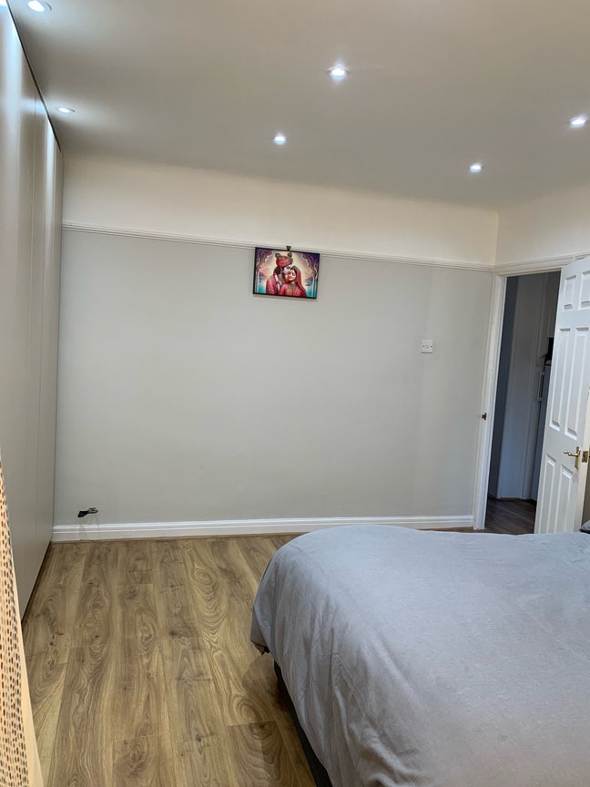 Room Main Photo
