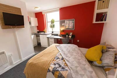 Mercia lodge Studio avaliable Main Photo