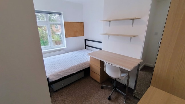 Individual Room Available - Students Only Main Photo