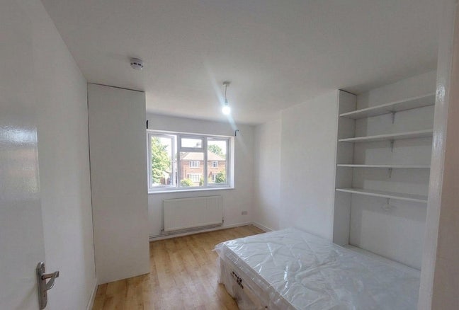 Furnished room to rent in Edgware- HA8 Main Photo