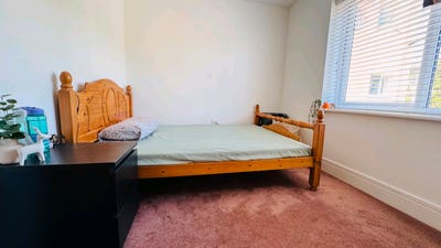 Room for share Main Photo