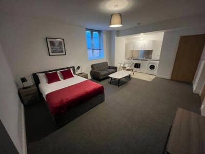 Furnished Studio Apartment – Swannack House, Retfo Main Photo