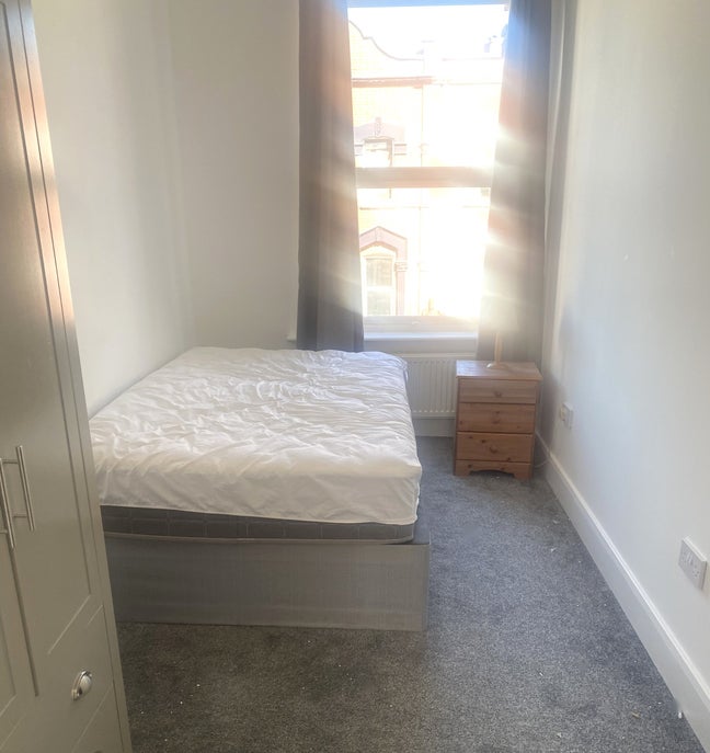Small Cozy Room for Rent – Ideal for One Person Main Photo