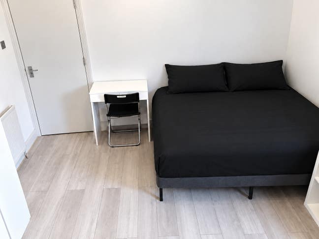 Seven Sisters Double Room|1 Person|0 Deposit Main Photo