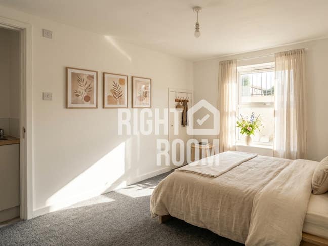 4 Bed Property | Student Friendly | &pound;1800 | SO14 Main Photo