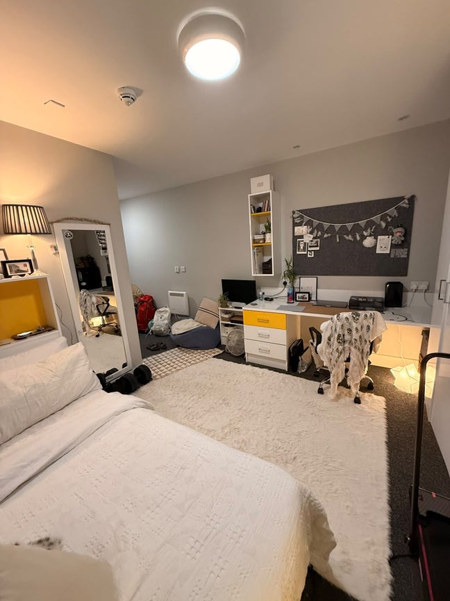 Tenancy Takeover in SE Double Room 💞 UAL ONLY 💞 Main Photo