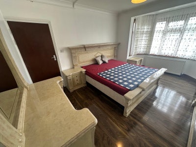 🛏️✨Double Room to Let in - Edmonton Main Photo