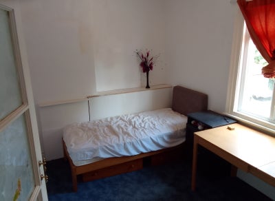 Generous Double Rooms | All Bills Included Main Photo