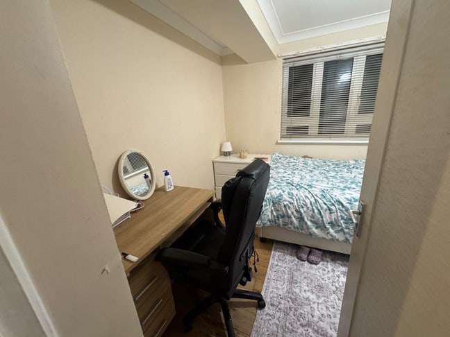 Looking for a female flatmate! ✨ Main Photo