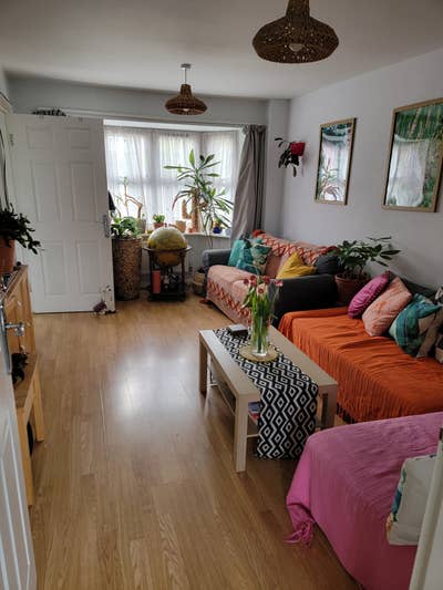 Ensuite double room on top floor in LE3 Main Photo