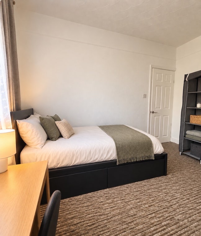 Double bedroom  Main Photo