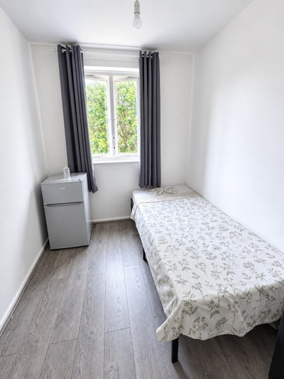  Room to Rent — Canary Wharf Main Photo