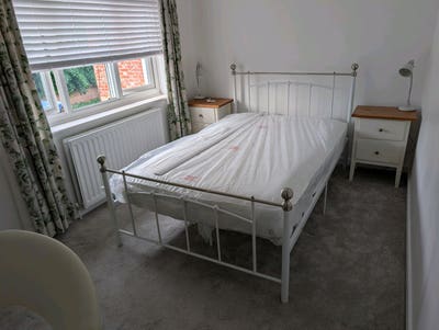Double room with private WC/shower room Main Photo
