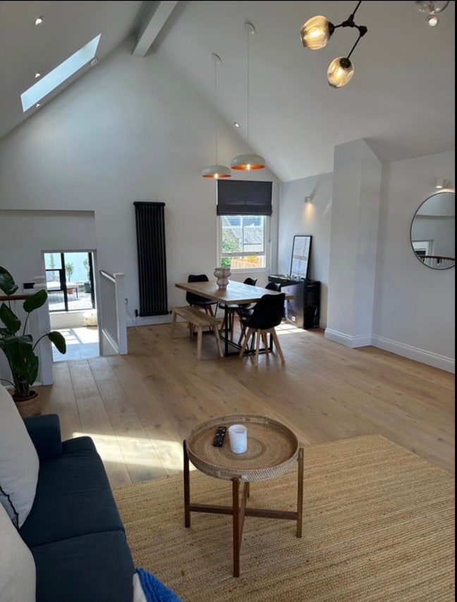 Double room in beautiful Clapham South flat share Main Photo