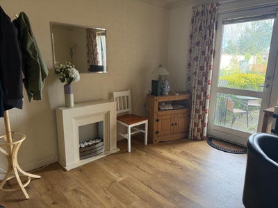 Room available from 6th October  Main Photo