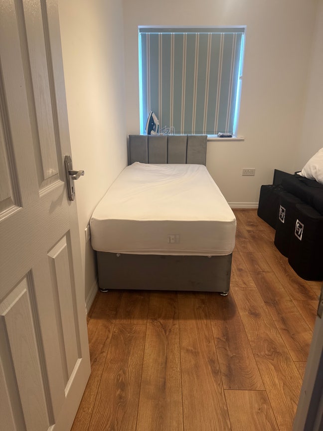 Single room for rent. Main Photo