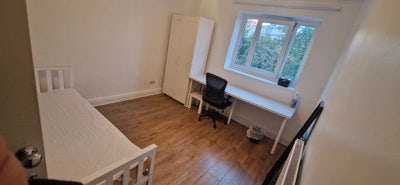 Double Room to Rent – E14 8AG | &pound;825 pcm Main Photo