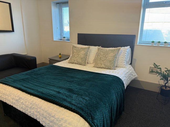 Ensuite - Great Location - No Deposit Possible Main Photo