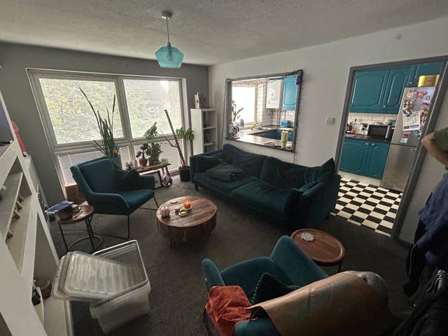 2 Bed apartment in the heart of Heaton Moor Main Photo