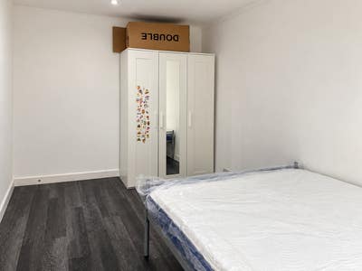 🏡 Double Room HA3 – Bills Included & Parking Main Photo