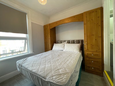 Double Bedroom Ensuite - Beautiful  Main Photo