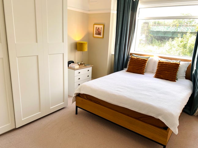     Large Bright Double, West Hampstead, bills inc Main Photo
