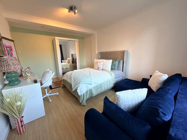  3 Rooms Available | Zone 1 Central  | ALL IN Main Photo
