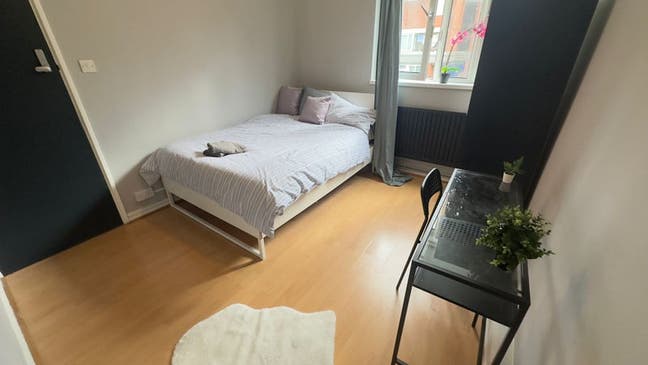 ⭐Fully furnished room | Poplar | Canary Wharf Main Photo