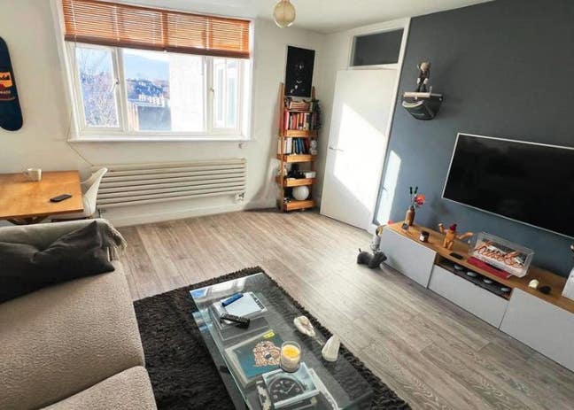 Beautiful 2-Bed Top-Floor Flat – West Dulwich Main Photo