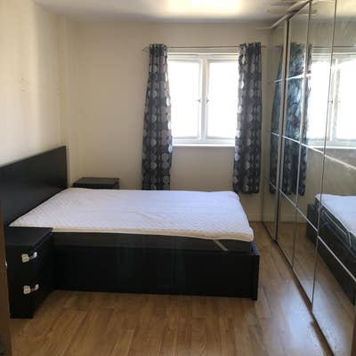 Large double bed ensuite  Main Photo