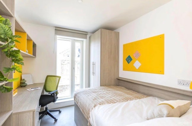 Student Accommodation room URGENT move in  Main Photo