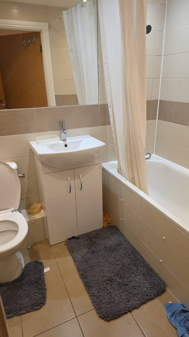  🏡 2 Double Rooms Available in a 3-Bedroom Flat – Main Photo