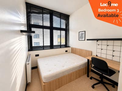 Shared Flat next to everything you need 🏡 Main Photo