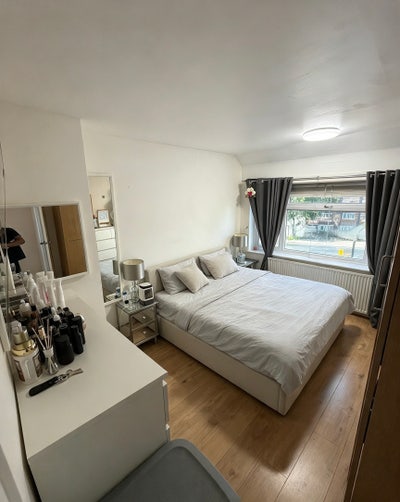 Professional House Share -New Addington CR0 Main Photo