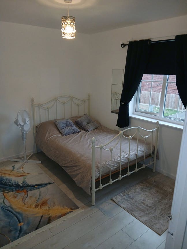 Newley refurbished Double and single rooms Main Photo