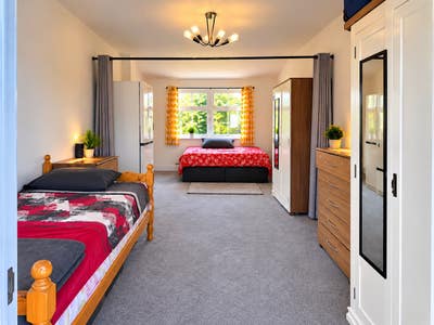 Large Triple or Family Room Main Photo