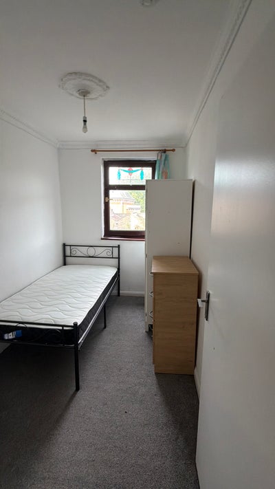 🏡 Modern HMO – Single Room Available Now Main Photo