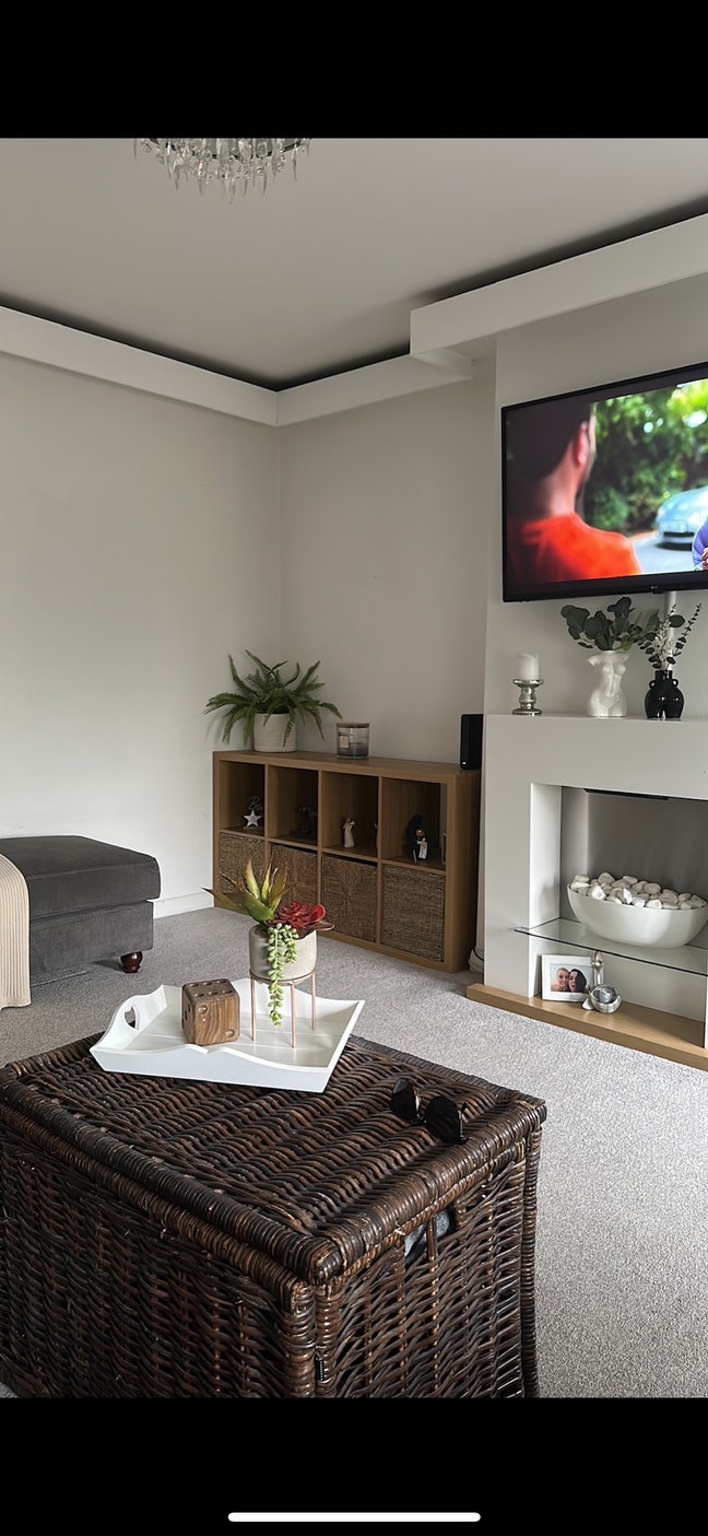 Clean quiet professional home Main Photo